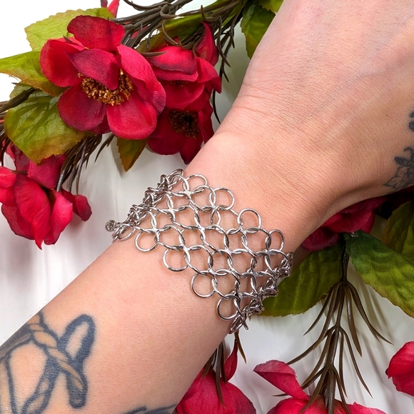 Fifth Avenue Collection Signed Vintage Chainmail Style Cuff Bracelet - Picture 1 of 4